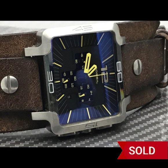 RARE FOSSIL Chronograph - Picture 1 of 9